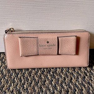 Kate Spade wallet in light pink